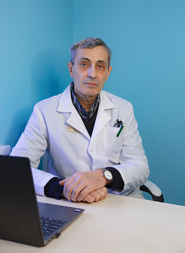 Clinica de Reabilitare Adler Medical | Specialiști - Dl. Garas Iurie